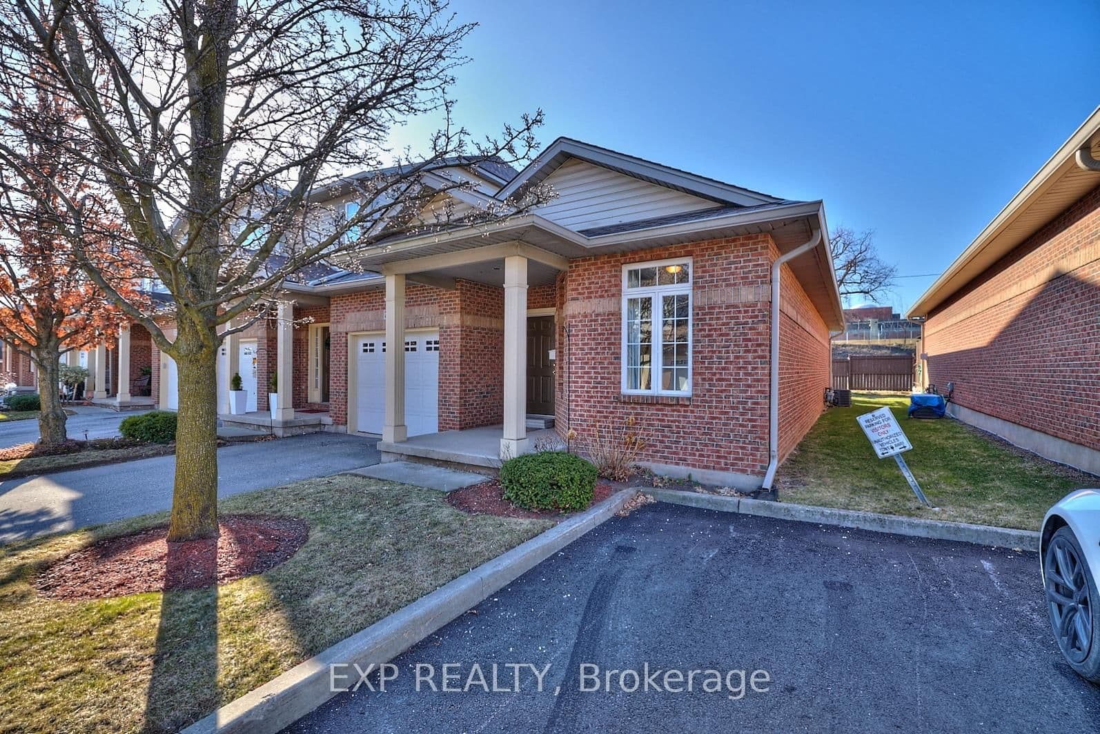 Condo Townhouse at 23- 5595 DRUMMOND Road, Niagara Falls, ON - Photo 3 - RE/MAX Garden City Realty