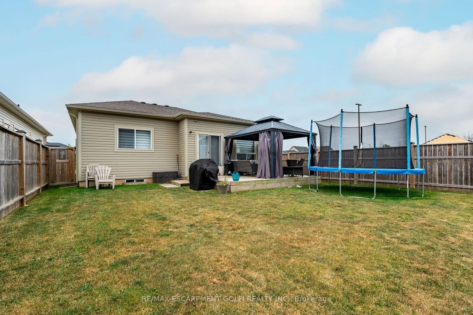 Detached at 914 Burwell Street, Fort Erie, ON - Photo 25 - RE/MAX Garden City Realty