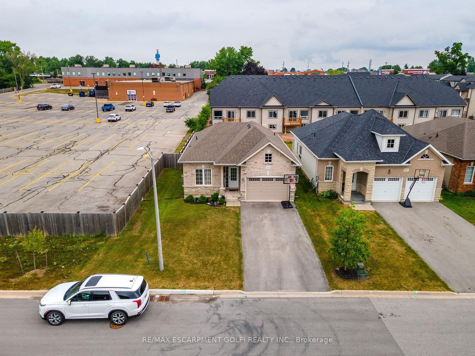 Detached at 914 Burwell Street, Fort Erie, ON - Photo 27 - RE/MAX Garden City Realty