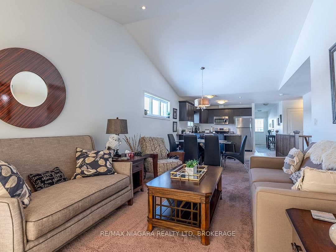 Att/Row/Townhouse at 63 Falcon Drive, Welland, ON - Photo 15 - RE/MAX Garden City Realty