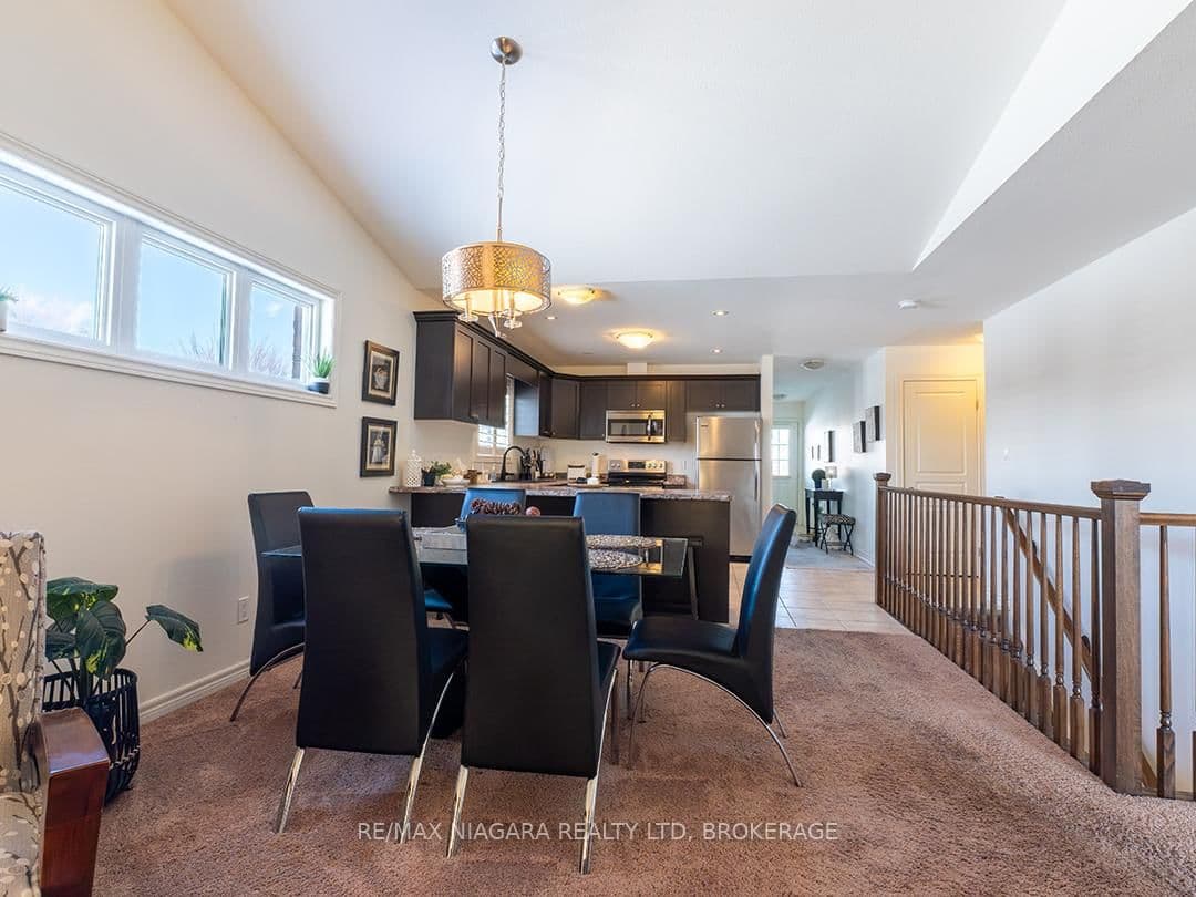 Att/Row/Townhouse at 63 Falcon Drive, Welland, ON - Photo 16 - RE/MAX Garden City Realty