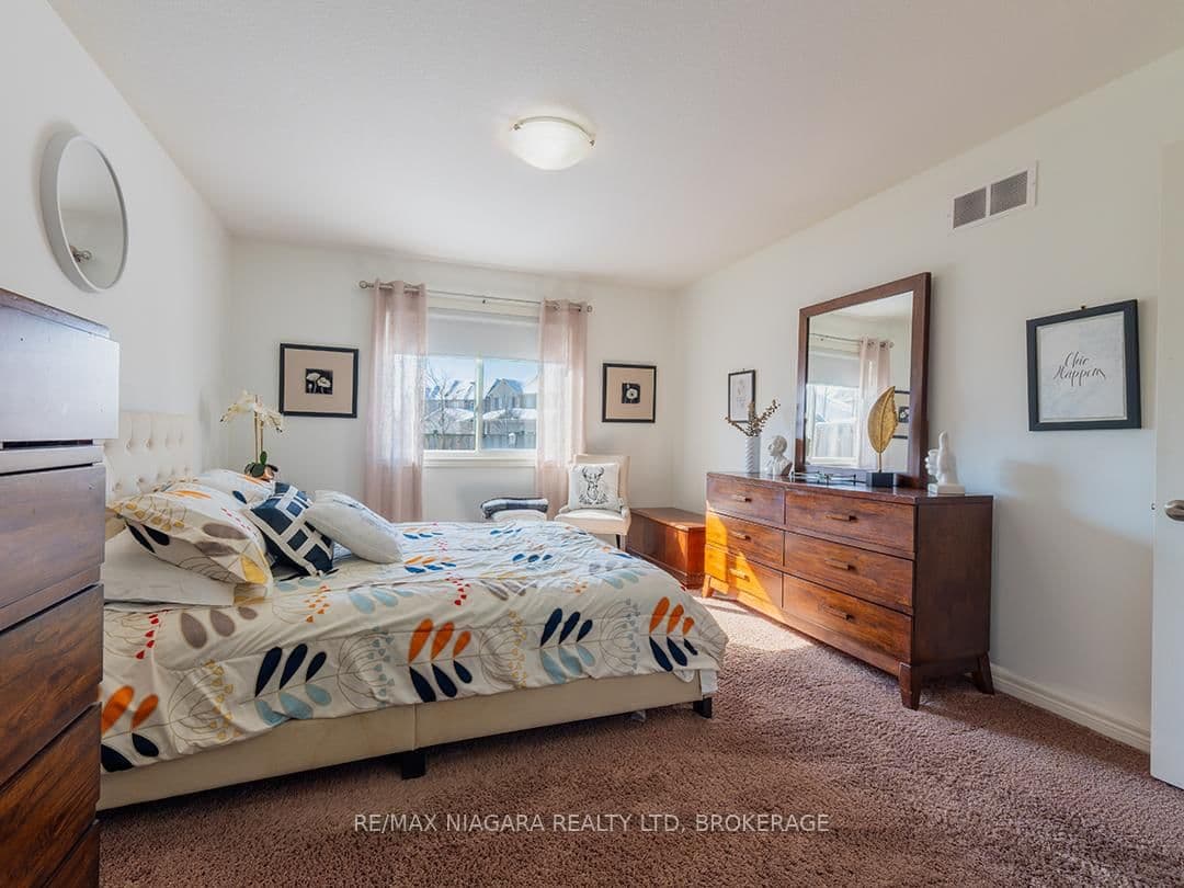 Att/Row/Townhouse at 63 Falcon Drive, Welland, ON - Photo 18 - RE/MAX Garden City Realty