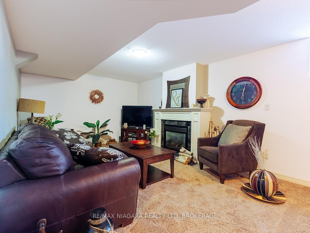 Att/Row/Townhouse at 63 Falcon Drive, Welland, ON - Photo 25 - RE/MAX Garden City Realty