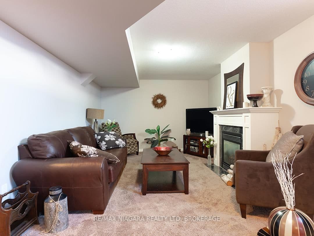 Att/Row/Townhouse at 63 Falcon Drive, Welland, ON - Photo 26 - RE/MAX Garden City Realty