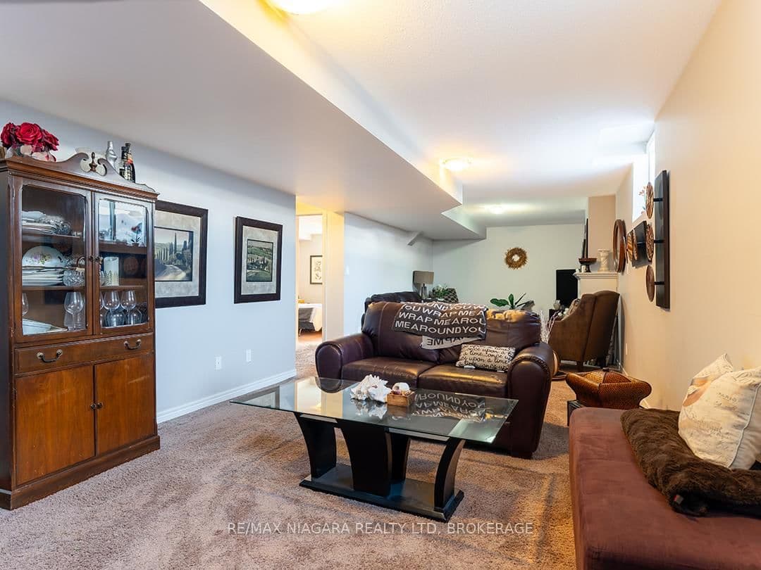 Att/Row/Townhouse at 63 Falcon Drive, Welland, ON - Photo 27 - RE/MAX Garden City Realty