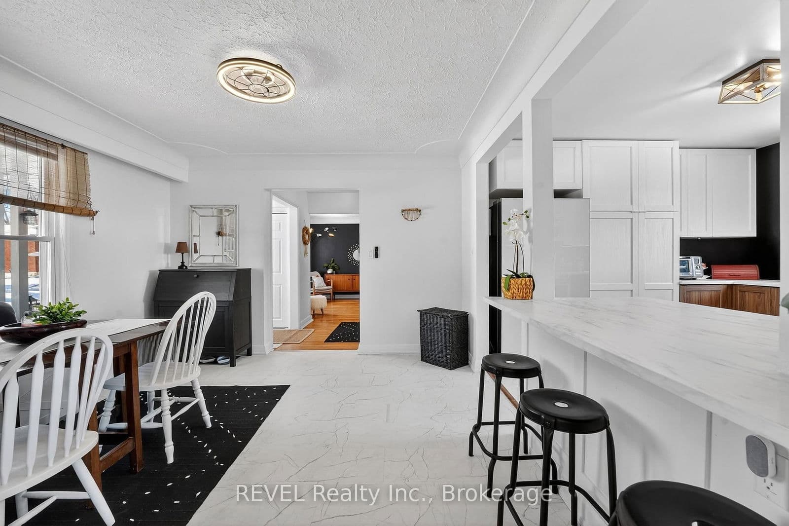 Detached at 10 Laughlin Place, Welland, ON - Photo 19 - RE/MAX Garden City Realty