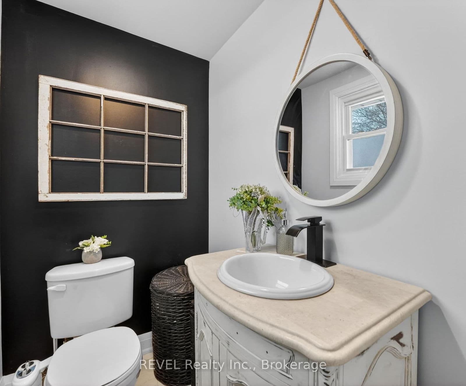 Detached at 10 Laughlin Place, Welland, ON - Photo 21 - RE/MAX Garden City Realty