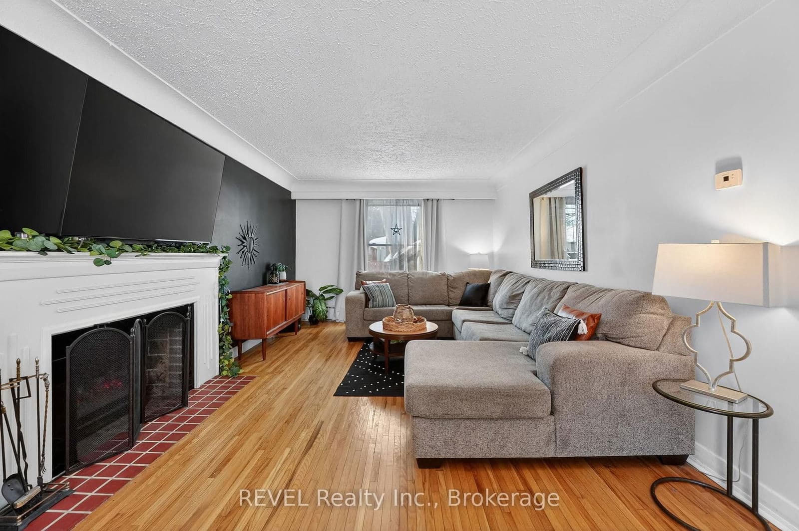 Detached at 10 Laughlin Place, Welland, ON - Photo 24 - RE/MAX Garden City Realty