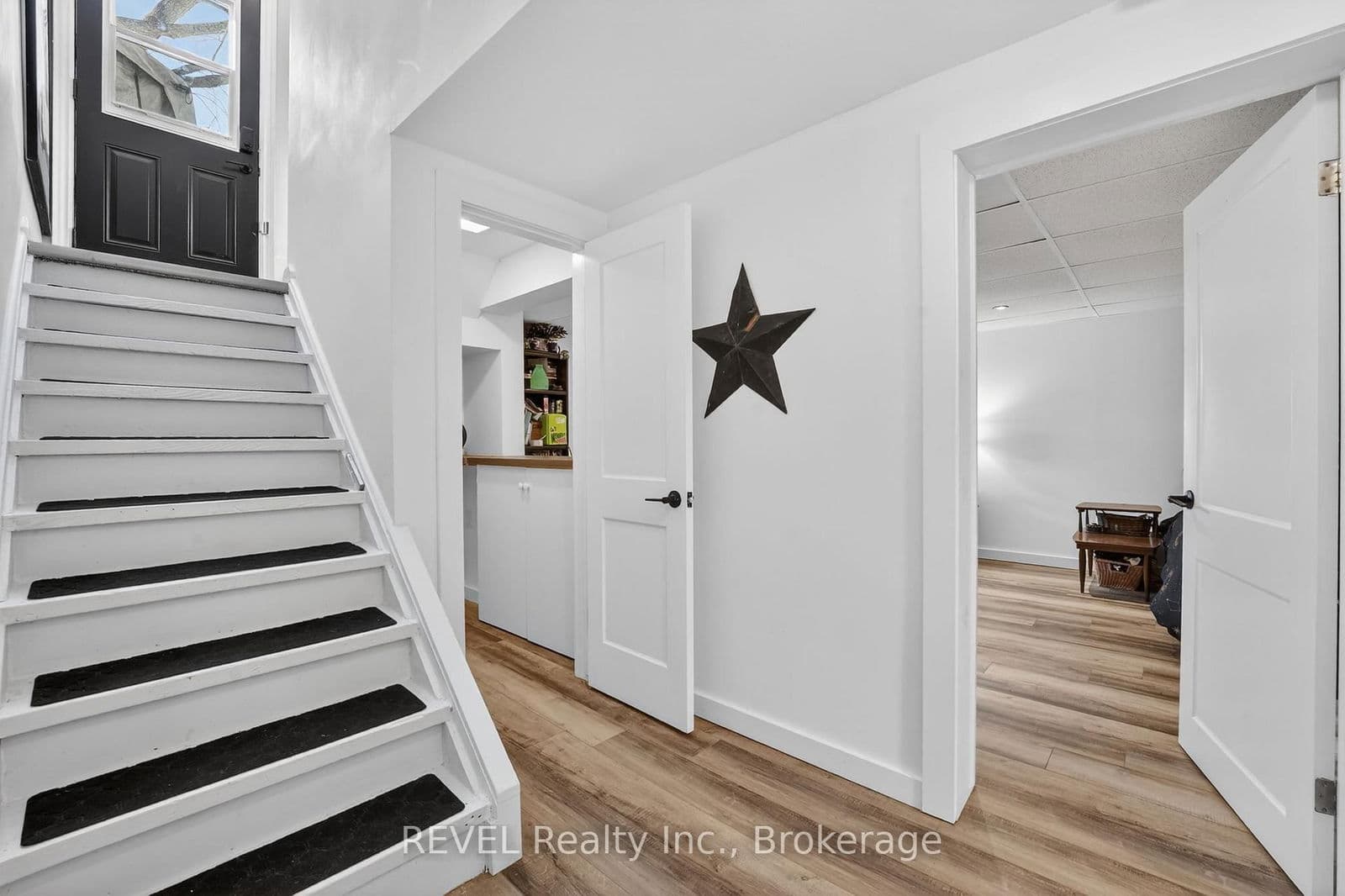 Detached at 10 Laughlin Place, Welland, ON - Photo 32 - RE/MAX Garden City Realty