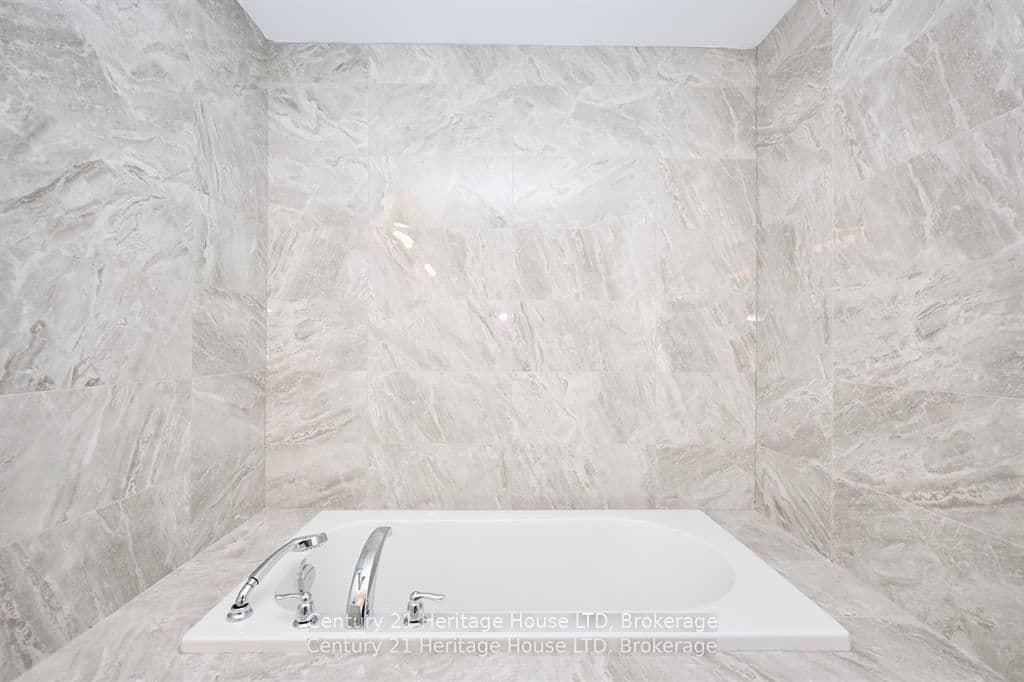 Condo Apartment at 1001- 7711 Green Vista Gate, Niagara Falls, ON - Photo 20 - RE/MAX Garden City Realty