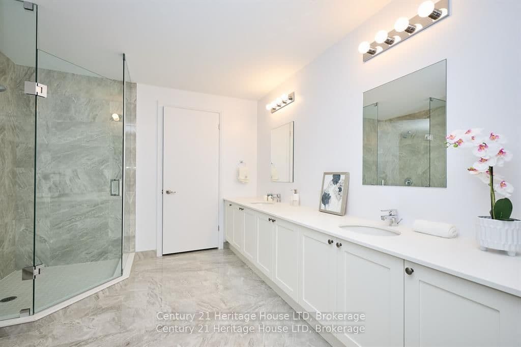 Condo Apartment at 1001- 7711 Green Vista Gate, Niagara Falls, ON - Photo 6 - RE/MAX Garden City Realty