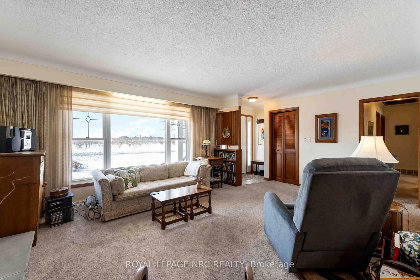 Detached at 4271 13th Street, Lincoln, ON - Photo 6 - RE/MAX Garden City Realty