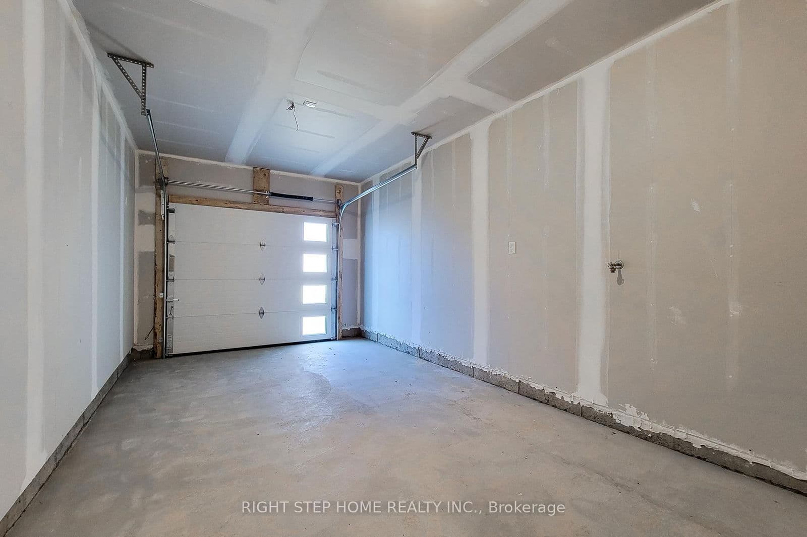 Condo Townhouse at 9 Mann Trail, Welland, ON - Photo 30 - RE/MAX Garden City Realty