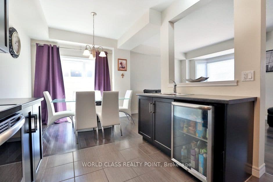 Att/Row/Townhouse at 38- 7 Lakelawn Road, Grimsby, ON - Photo 9 - RE/MAX Garden City Realty