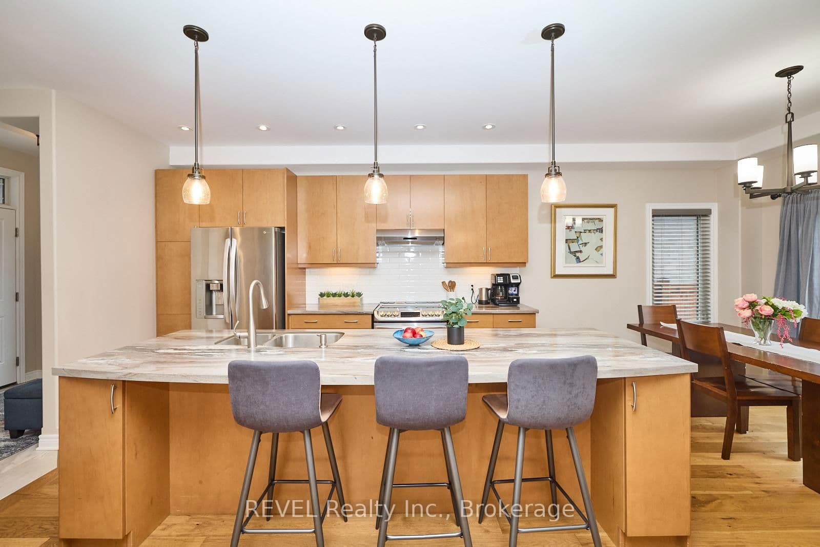 Detached at 18 BREWERTON Boulevard, Pelham, ON - Photo 7 - RE/MAX Garden City Realty