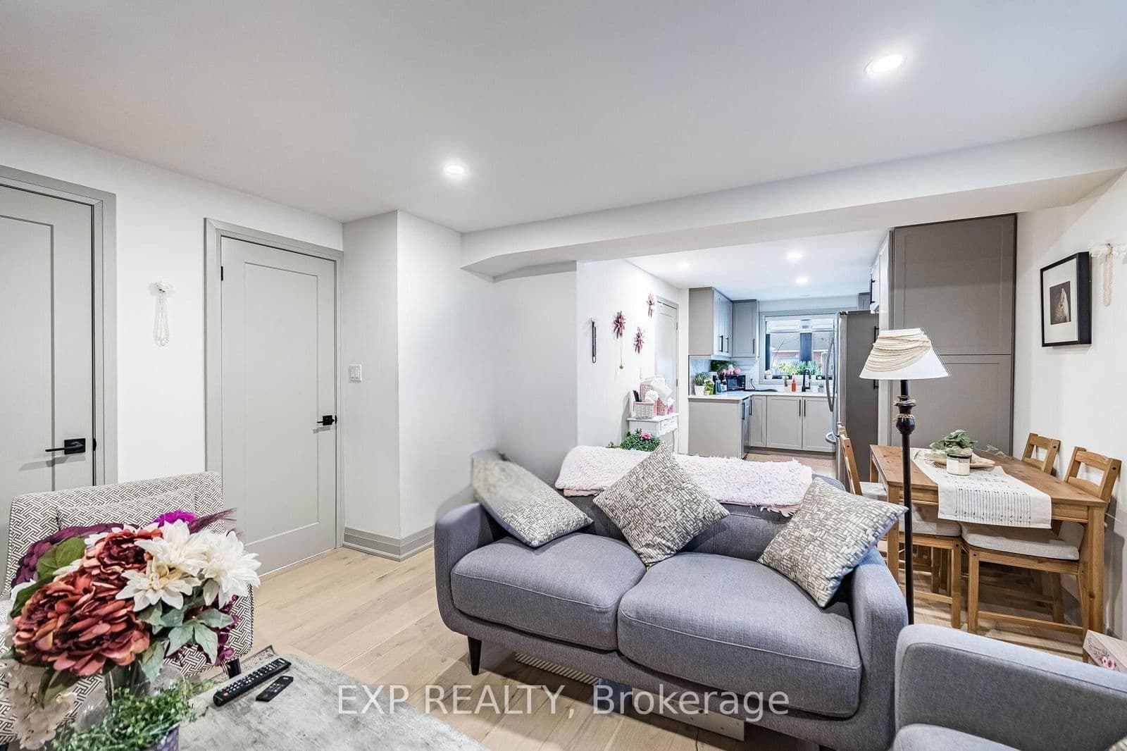 Detached at 7623 Chorozy Street, Niagara Falls, ON - Photo 8 - RE/MAX Garden City Realty