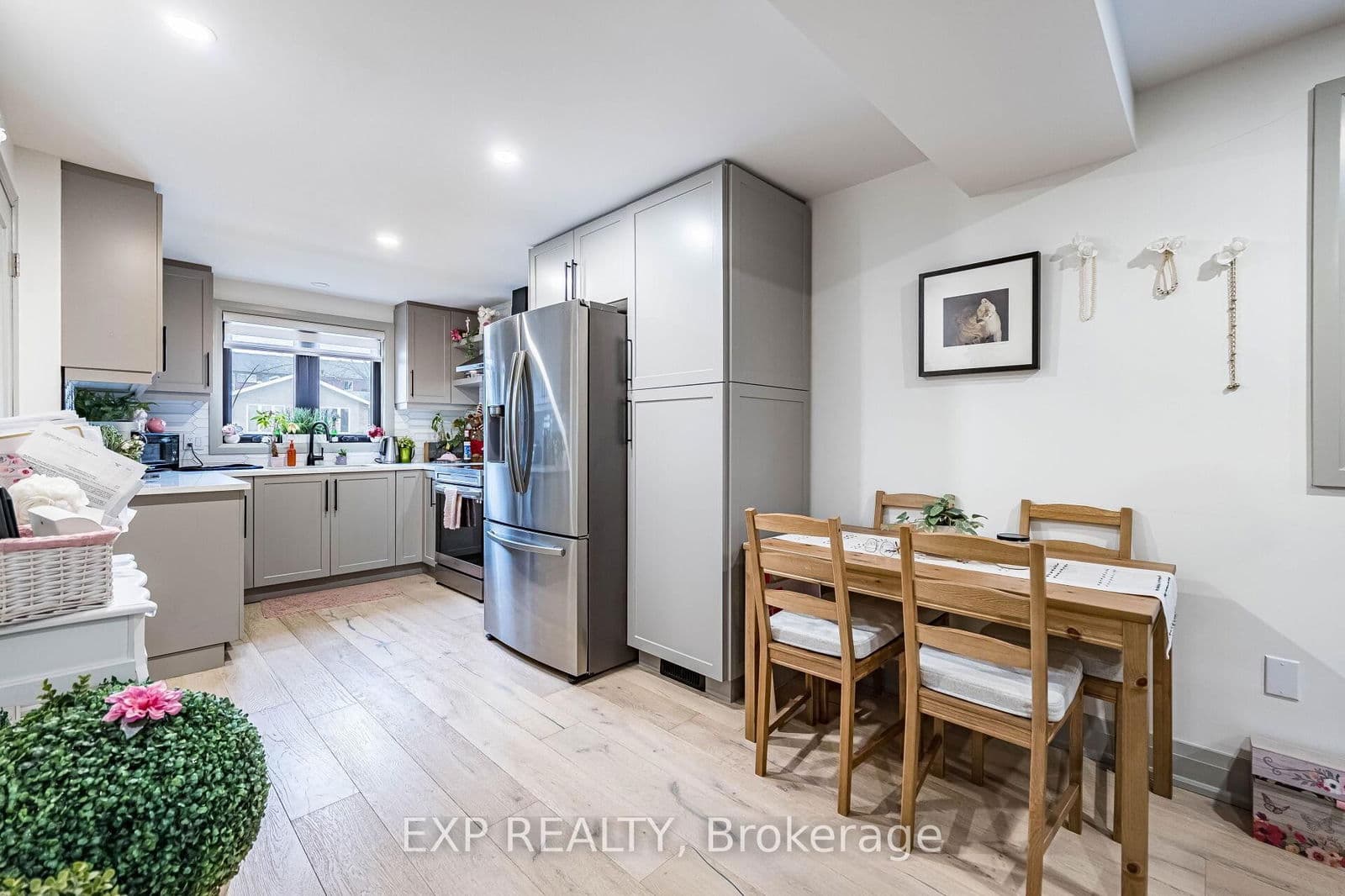 Detached at 7623 Chorozy Street, Niagara Falls, ON - Photo 9 - RE/MAX Garden City Realty