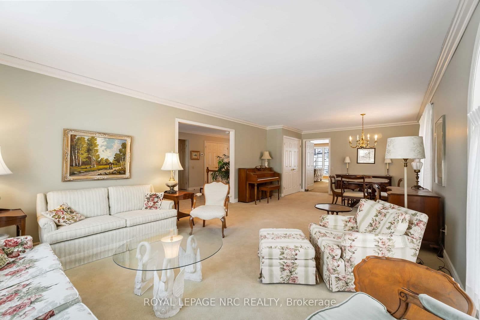 Detached at 192 Woodside Drive, St. Catharines, ON - Photo 8 - RE/MAX Garden City Realty