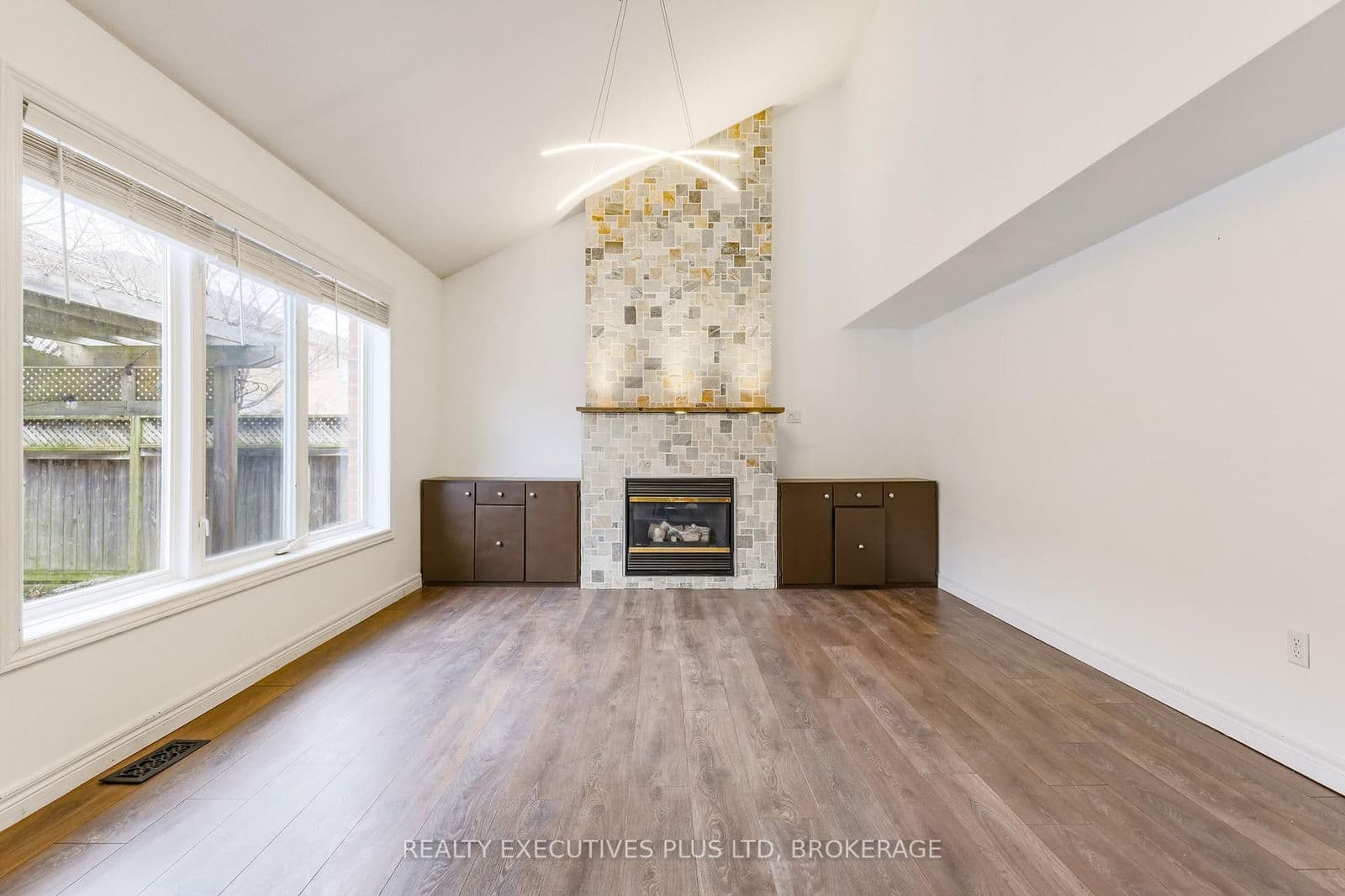 Detached at 389 Wright Crescent, Niagara-on-the-Lake, ON - Photo 11 - RE/MAX Garden City Realty