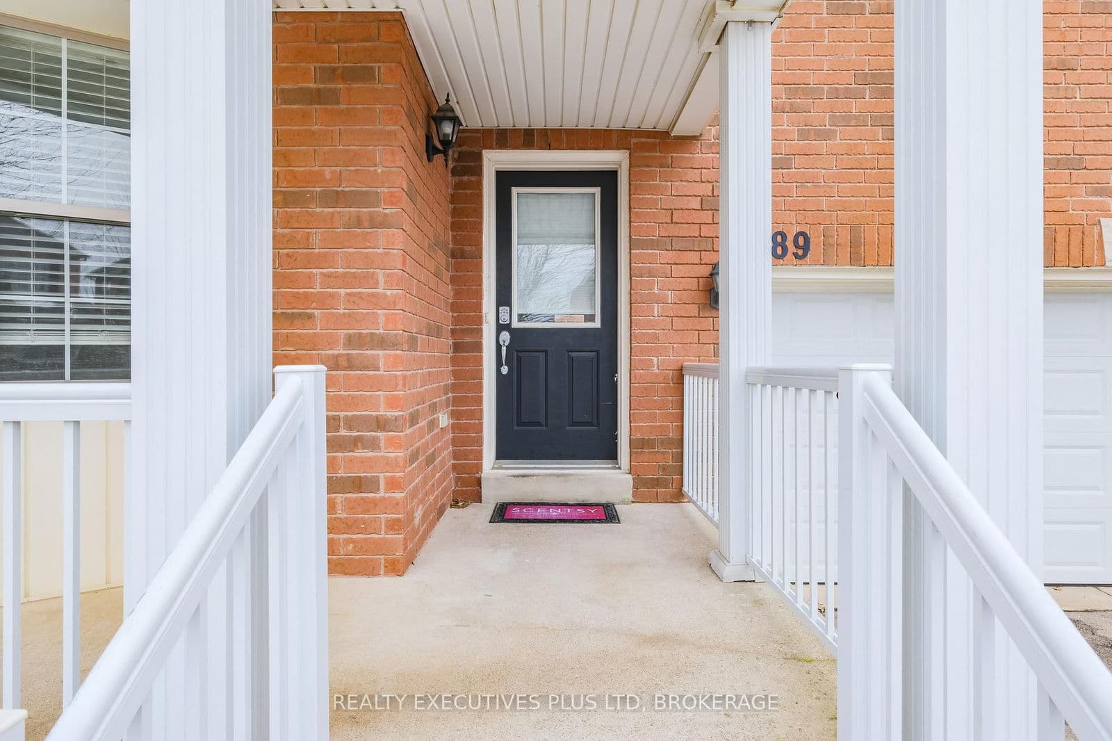 Detached at 389 Wright Crescent, Niagara-on-the-Lake, ON - Photo 3 - RE/MAX Garden City Realty