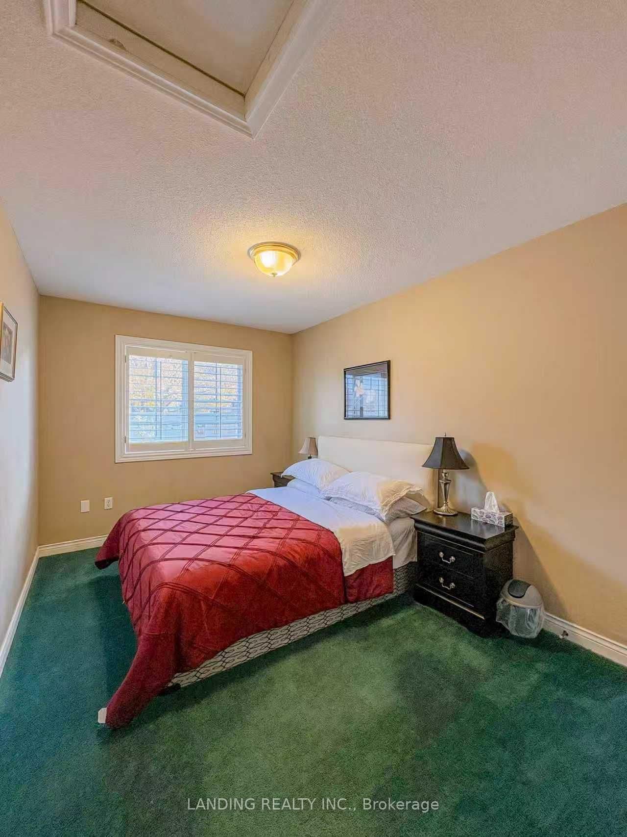 Semi-Detached at 32 RED HAVEN Drive, Grimsby, ON - Photo 4 - RE/MAX Garden City Realty