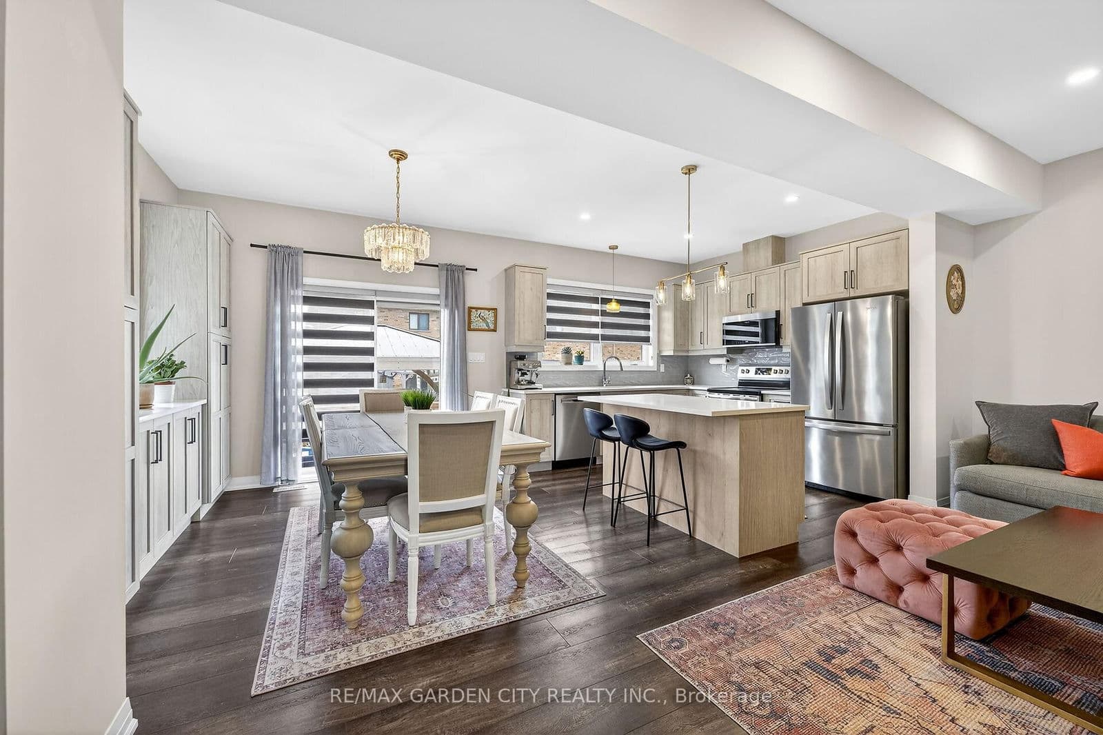 Att/Row/Townhouse at 32 Jayla Lane, West Lincoln, ON - Photo 4 - RE/MAX Garden City Realty