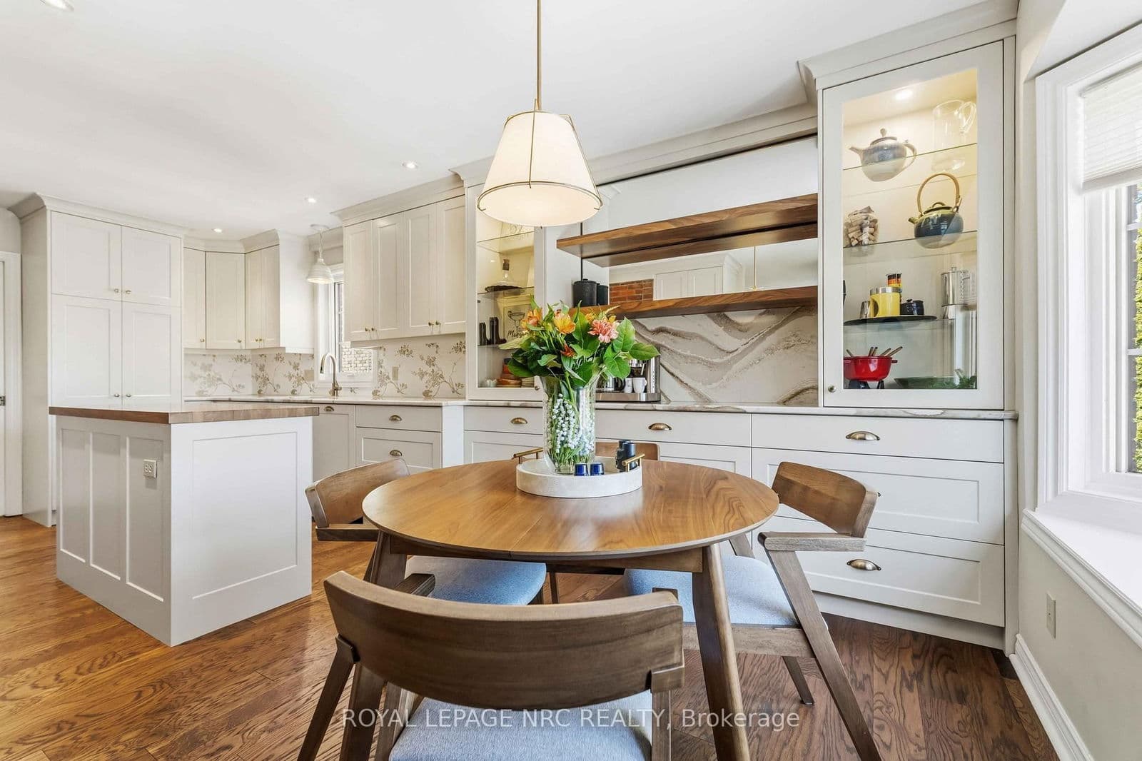 Detached at 3 Petronella Parkway, Pelham, ON - Photo 13 - RE/MAX Garden City Realty