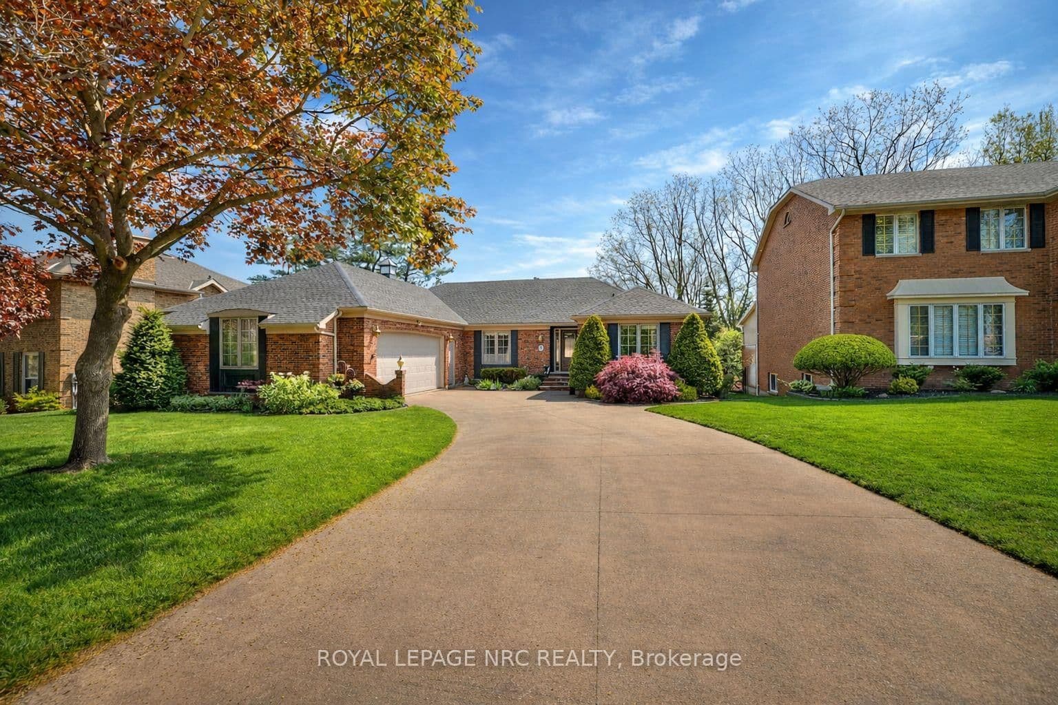 Detached at 3 Petronella Parkway, Pelham, ON - Photo 2 - RE/MAX Garden City Realty