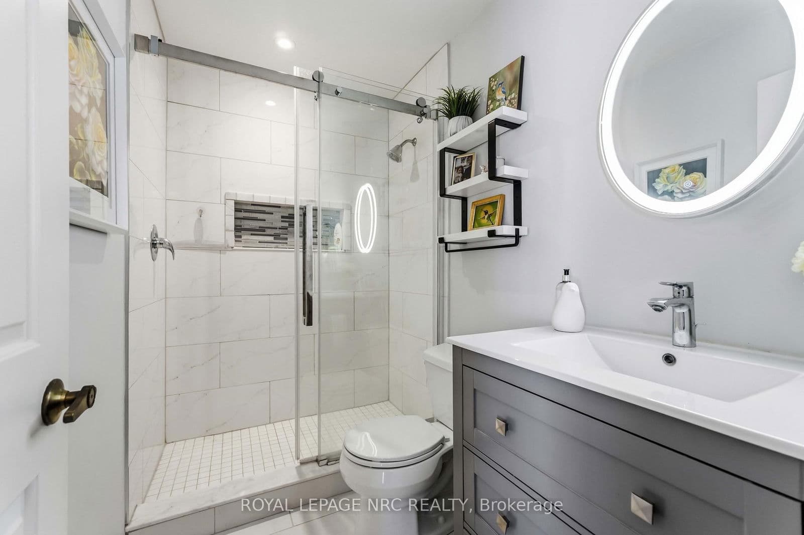 Detached at 3 Petronella Parkway, Pelham, ON - Photo 23 - RE/MAX Garden City Realty