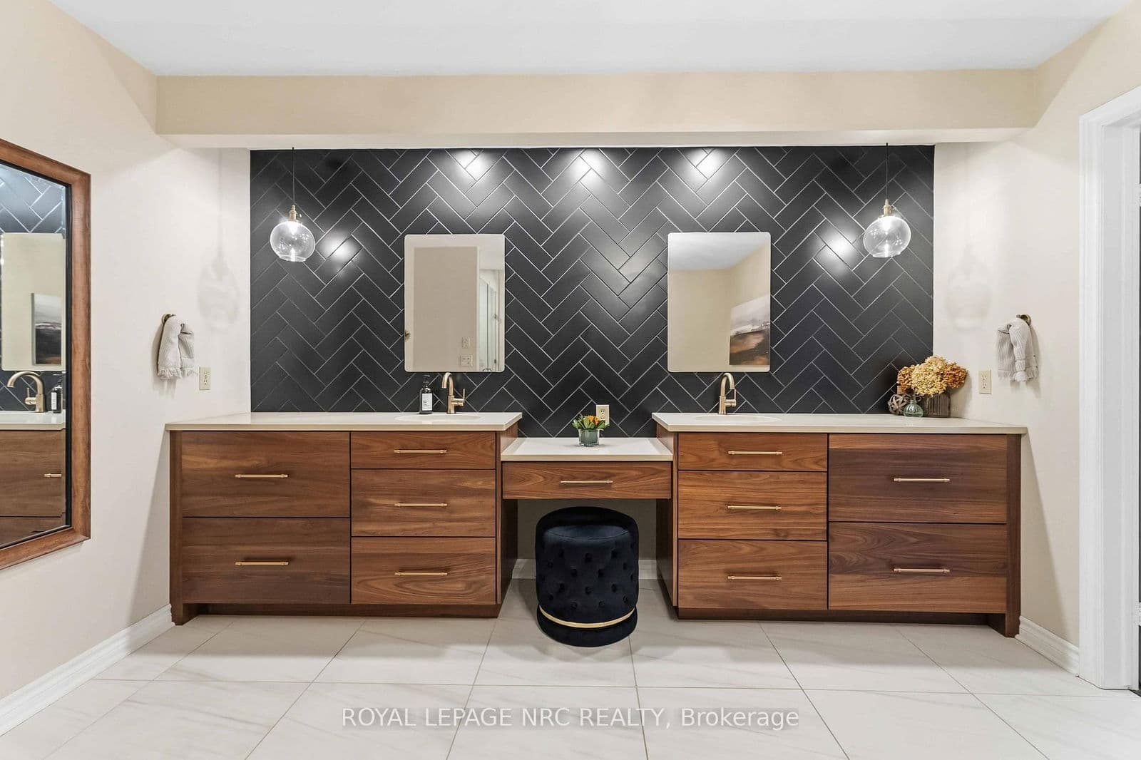 Detached at 3 Petronella Parkway, Pelham, ON - Photo 30 - RE/MAX Garden City Realty