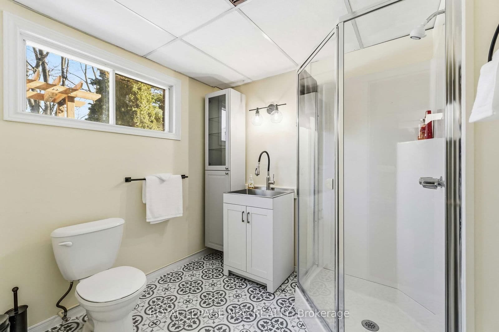 Detached at 3 Petronella Parkway, Pelham, ON - Photo 37 - RE/MAX Garden City Realty