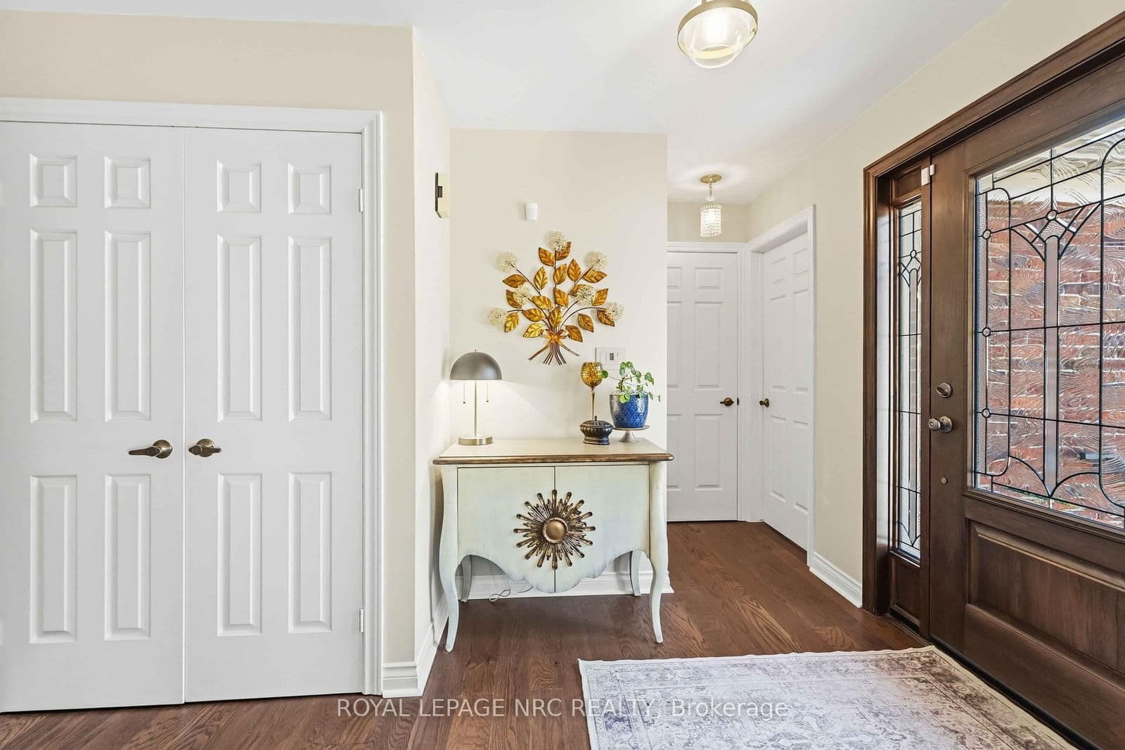 Detached at 3 Petronella Parkway, Pelham, ON - Photo 5 - RE/MAX Garden City Realty