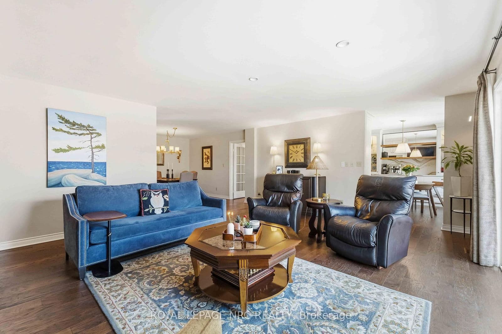 Detached at 3 Petronella Parkway, Pelham, ON - Photo 9 - RE/MAX Garden City Realty