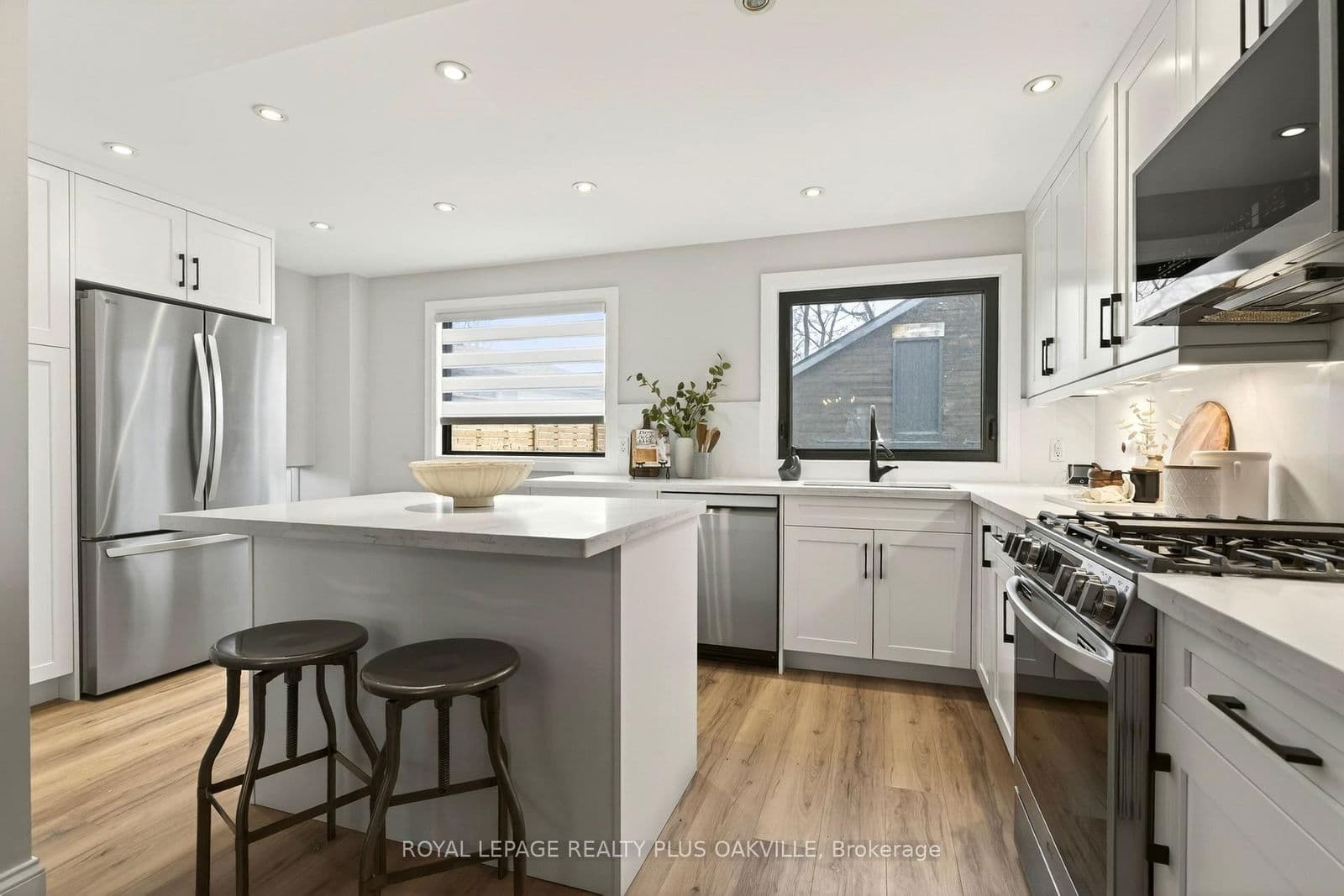 Detached at 381 Elizabeth Street, Grimsby, ON - Photo 12 - RE/MAX Garden City Realty