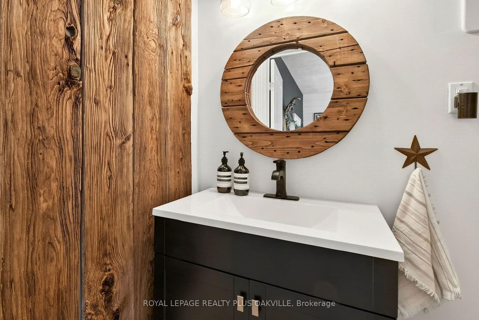 Detached at 381 Elizabeth Street, Grimsby, ON - Photo 27 - RE/MAX Garden City Realty