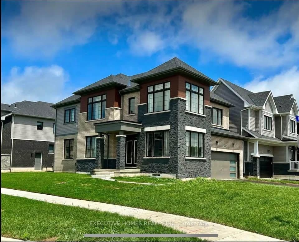 Detached at 91 Higgins Avenue, Thorold, ON - Photo 1 - RE/MAX Garden City Realty