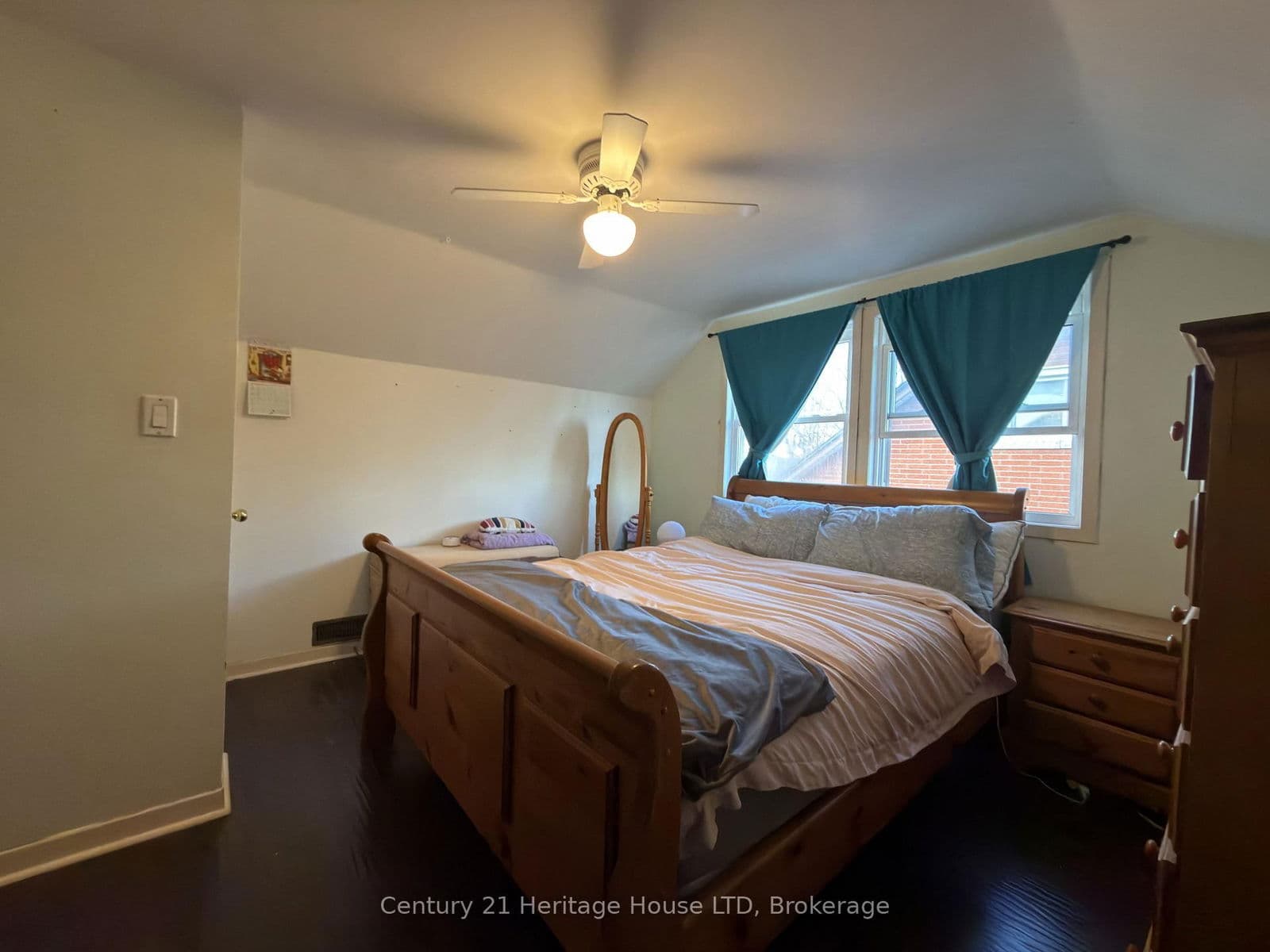 Detached at 62 Kingsmill Street, Fort Erie, ON - Photo 11 - RE/MAX Garden City Realty