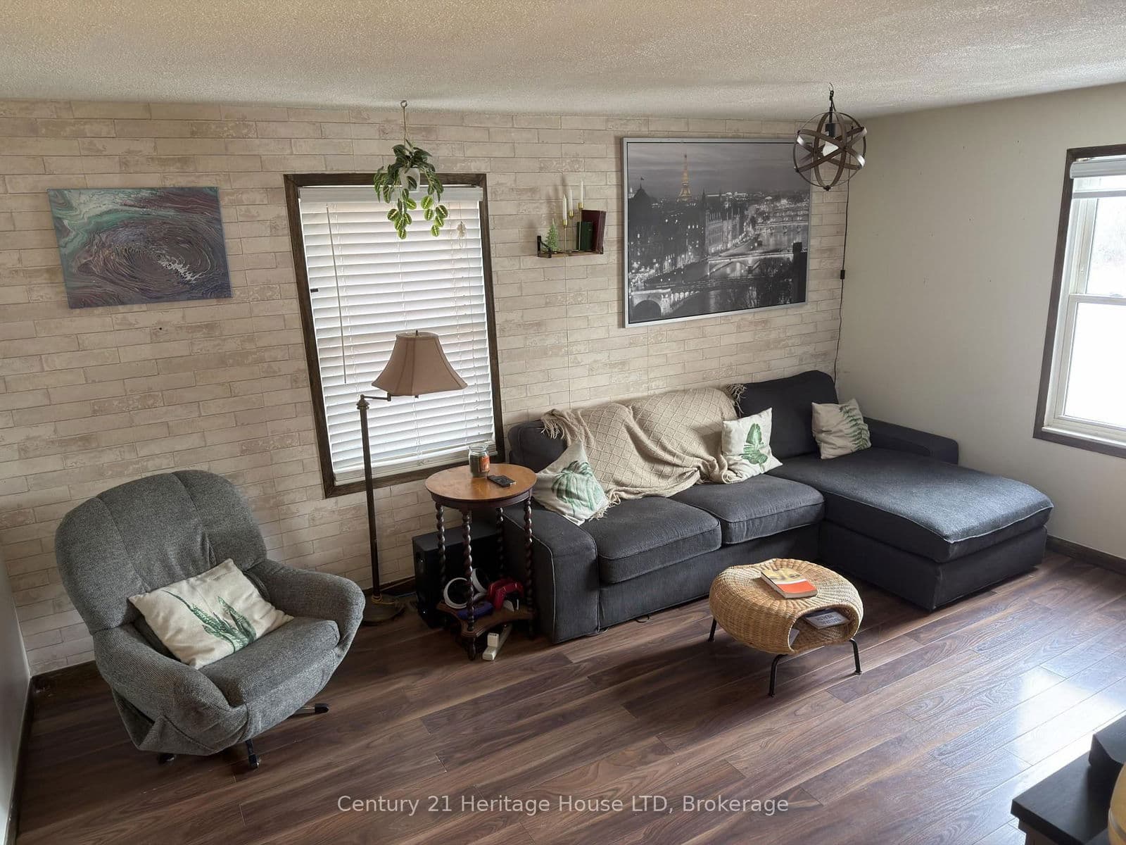 Detached at 62 Kingsmill Street, Fort Erie, ON - Photo 2 - RE/MAX Garden City Realty