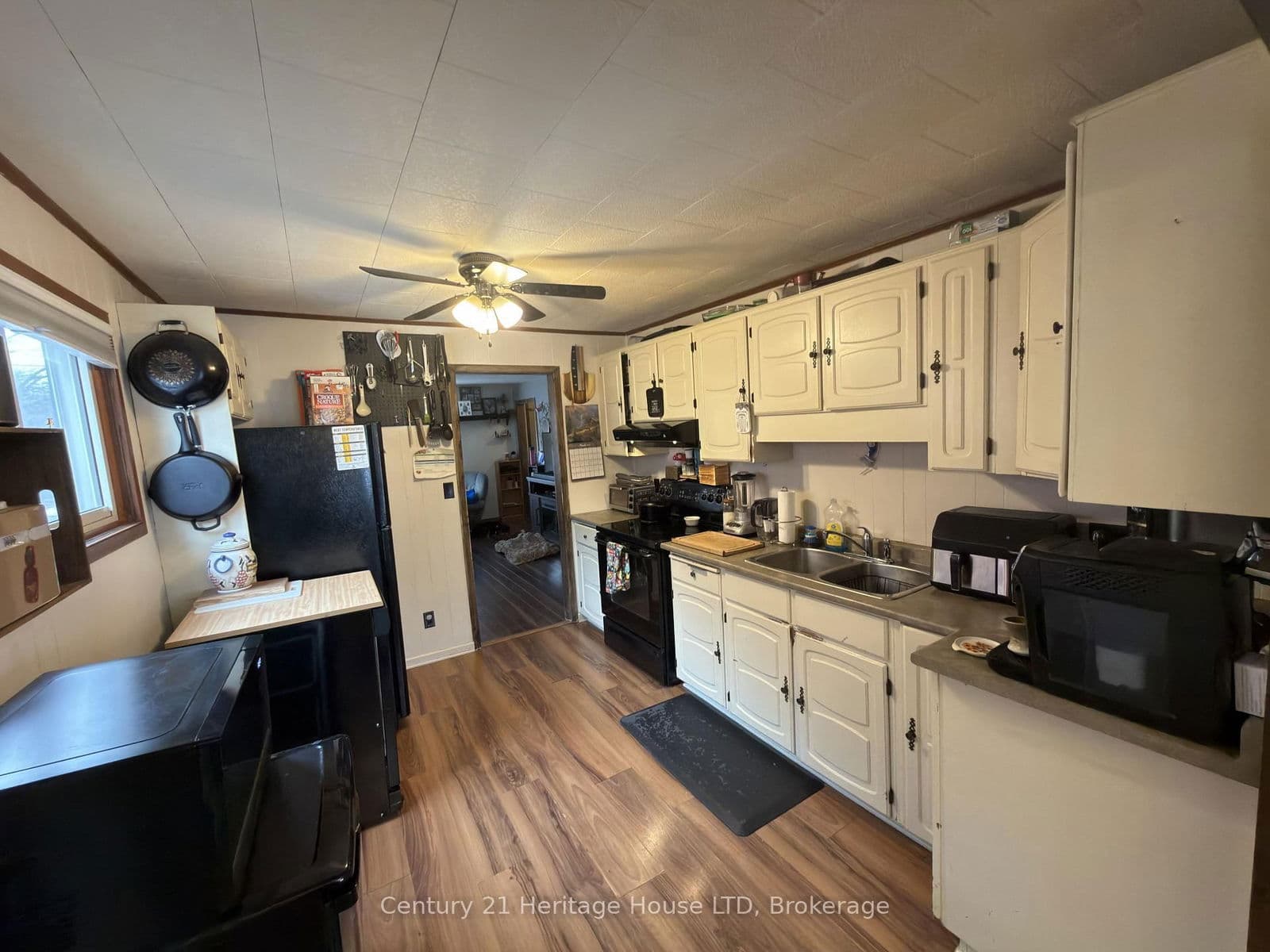 Detached at 62 Kingsmill Street, Fort Erie, ON - Photo 5 - RE/MAX Garden City Realty