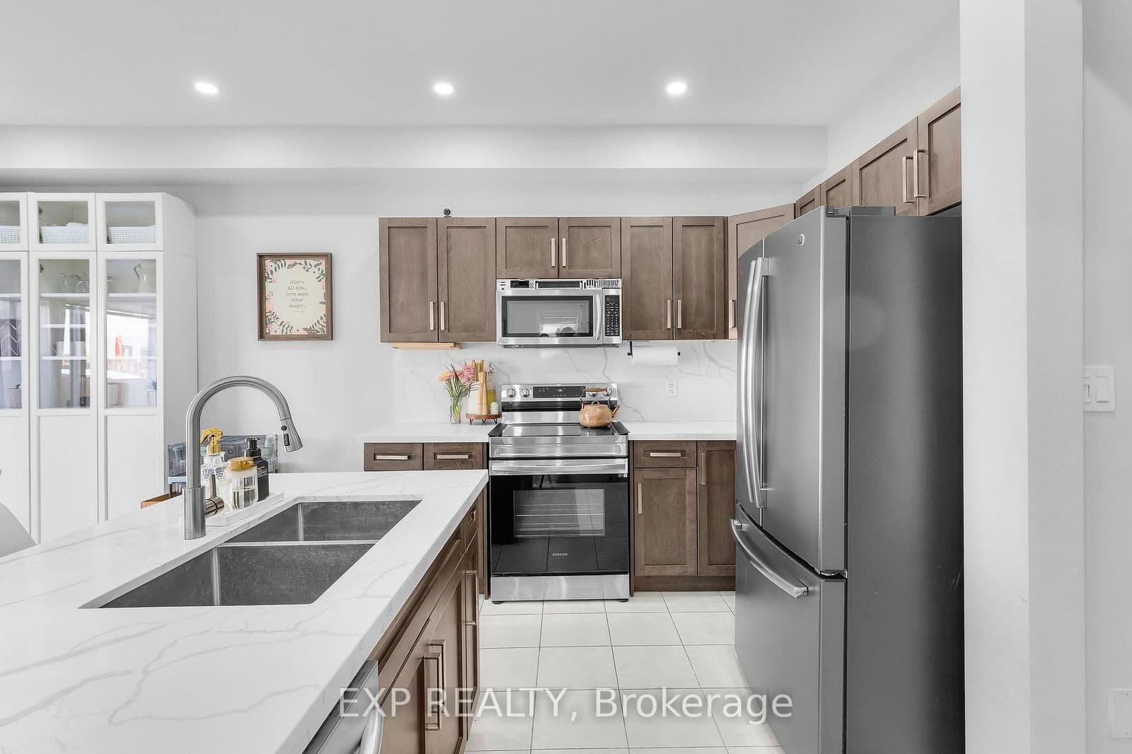 Detached at 9 Marissa Street, Pelham, ON - Photo 12 - RE/MAX Garden City Realty