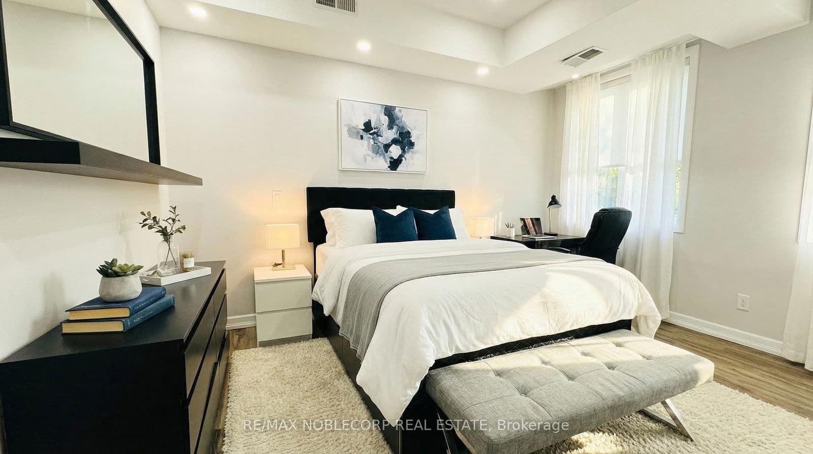 Condo Townhouse at 10- 39 Robinson Street, Grimsby, ON - Photo 11 - RE/MAX Garden City Realty