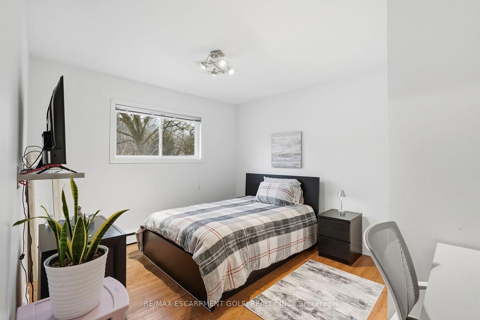 Detached at 6 Brierwood Avenue, Grimsby, ON - Photo 19 - RE/MAX Garden City Realty