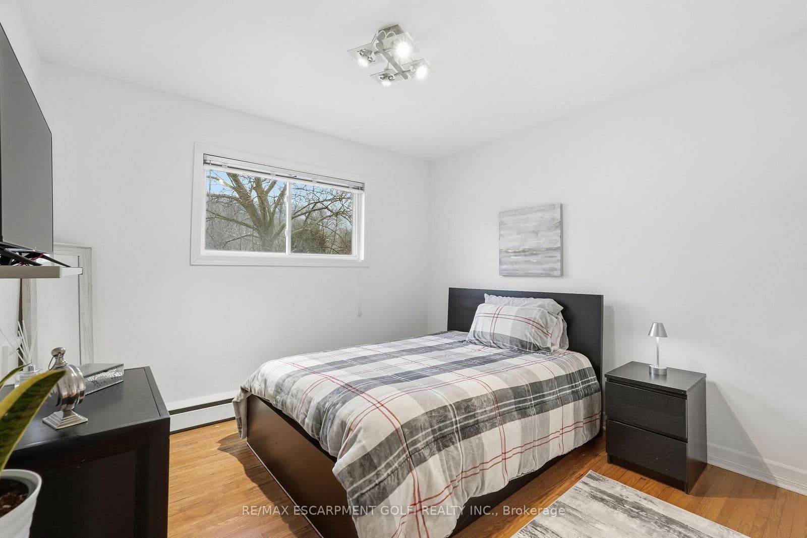 Detached at 6 Brierwood Avenue, Grimsby, ON - Photo 20 - RE/MAX Garden City Realty