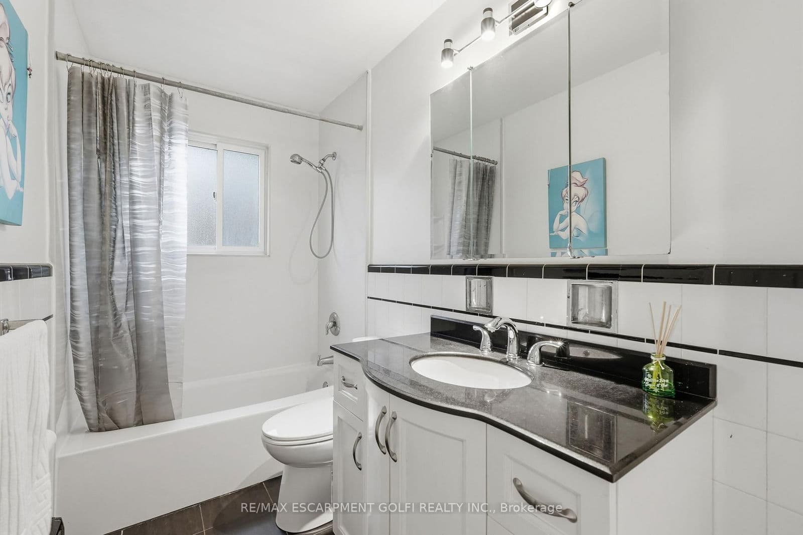 Detached at 6 Brierwood Avenue, Grimsby, ON - Photo 22 - RE/MAX Garden City Realty