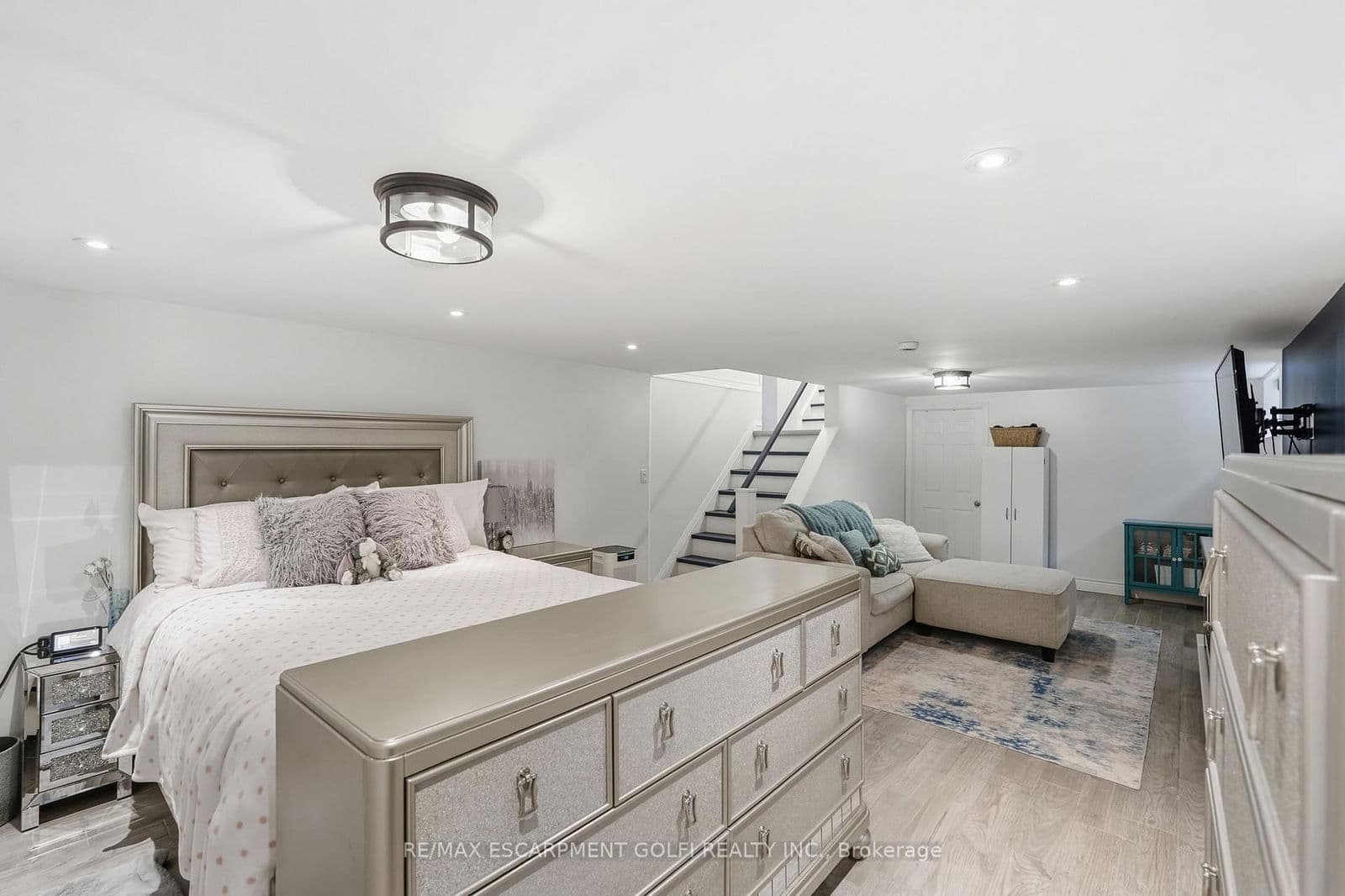 Detached at 6 Brierwood Avenue, Grimsby, ON - Photo 30 - RE/MAX Garden City Realty