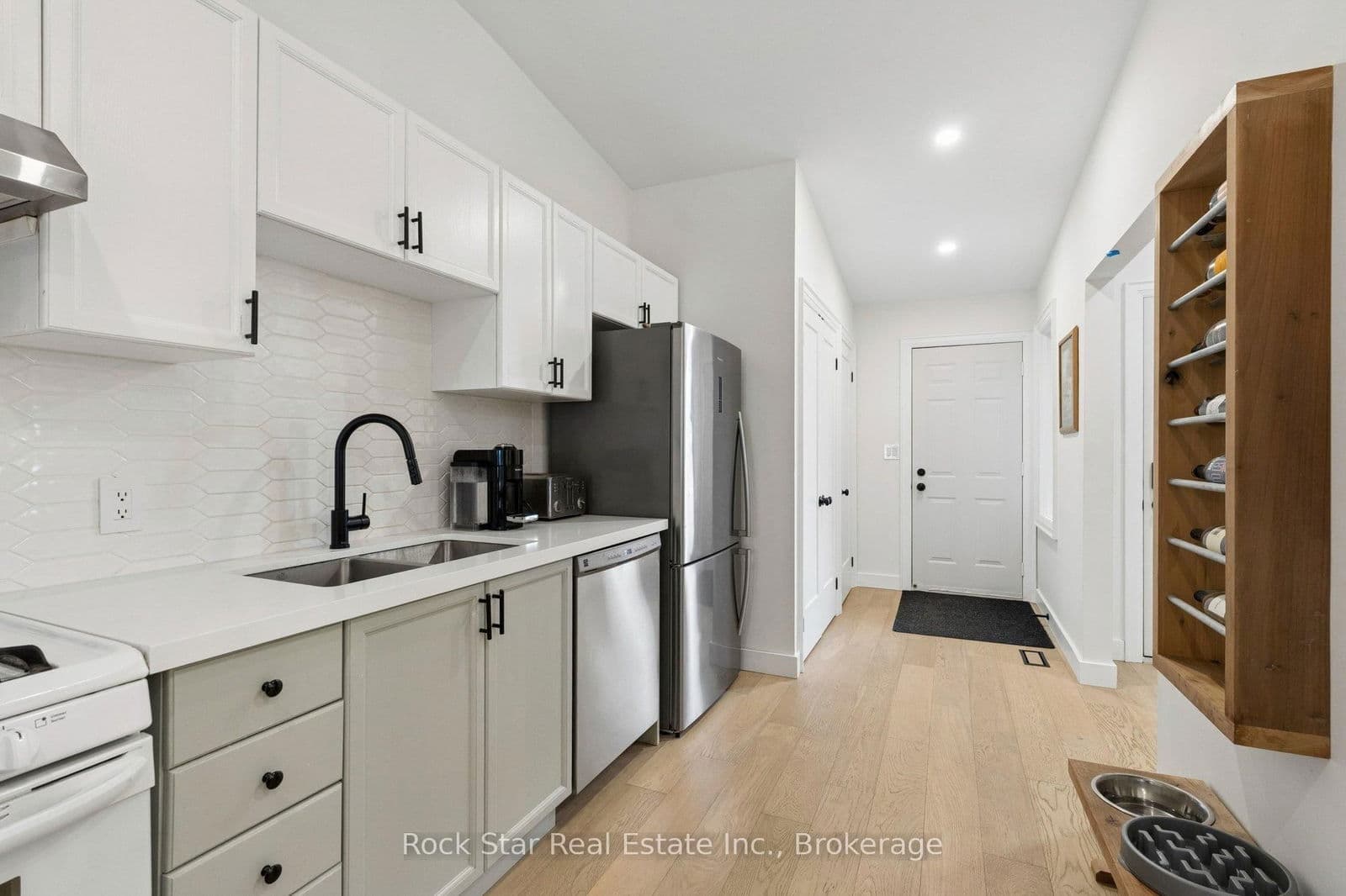 Att/Row/Townhouse at 4467 Michael Avenue, Lincoln, ON - Photo 12 - RE/MAX Garden City Realty