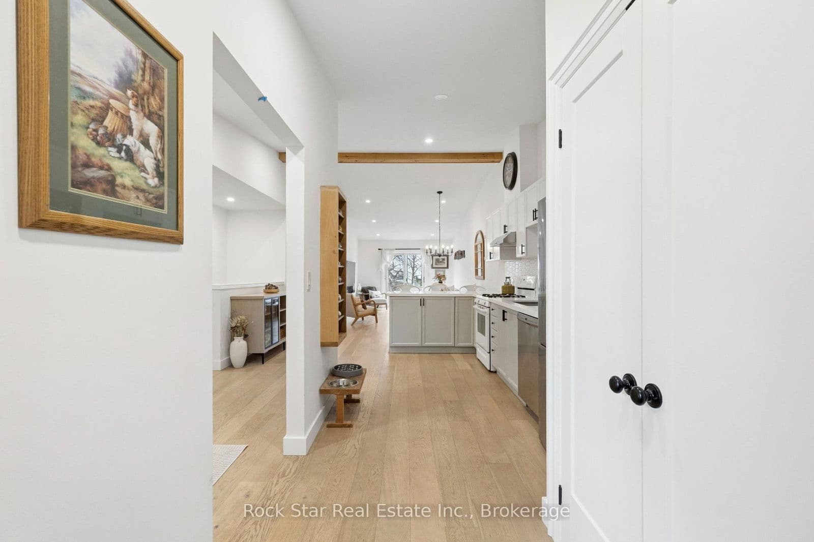 Att/Row/Townhouse at 4467 Michael Avenue, Lincoln, ON - Photo 4 - RE/MAX Garden City Realty