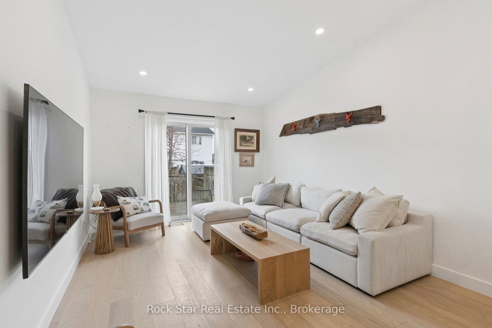 Att/Row/Townhouse at 4467 Michael Avenue, Lincoln, ON - Photo 8 - RE/MAX Garden City Realty