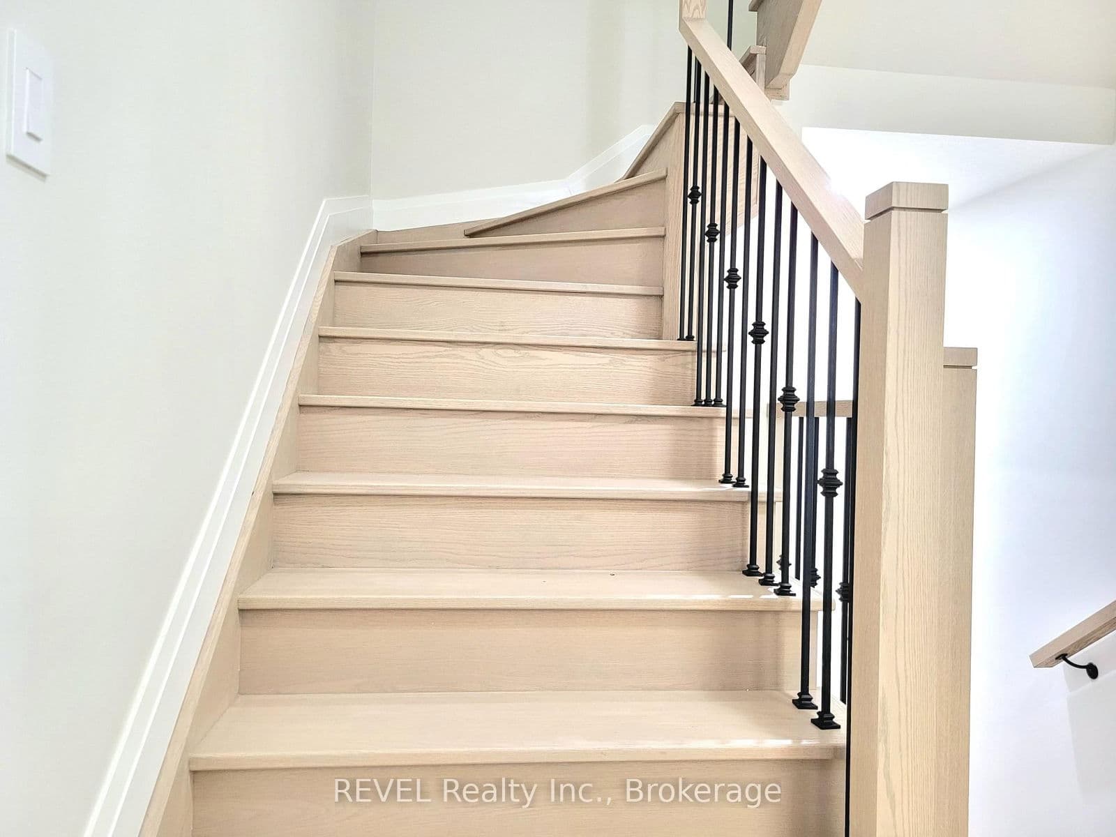 Att/Row/Townhouse at 38 Keystone Trail, Welland, ON - Photo 11 - RE/MAX Garden City Realty