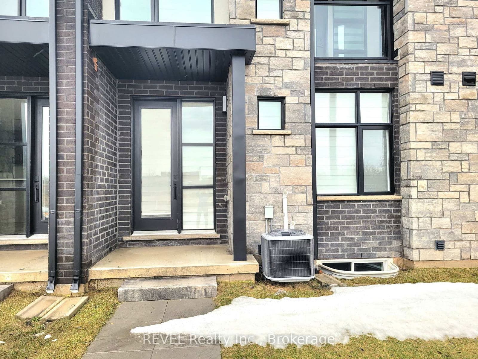 Att/Row/Townhouse at 38 Keystone Trail, Welland, ON - Photo 28 - RE/MAX Garden City Realty